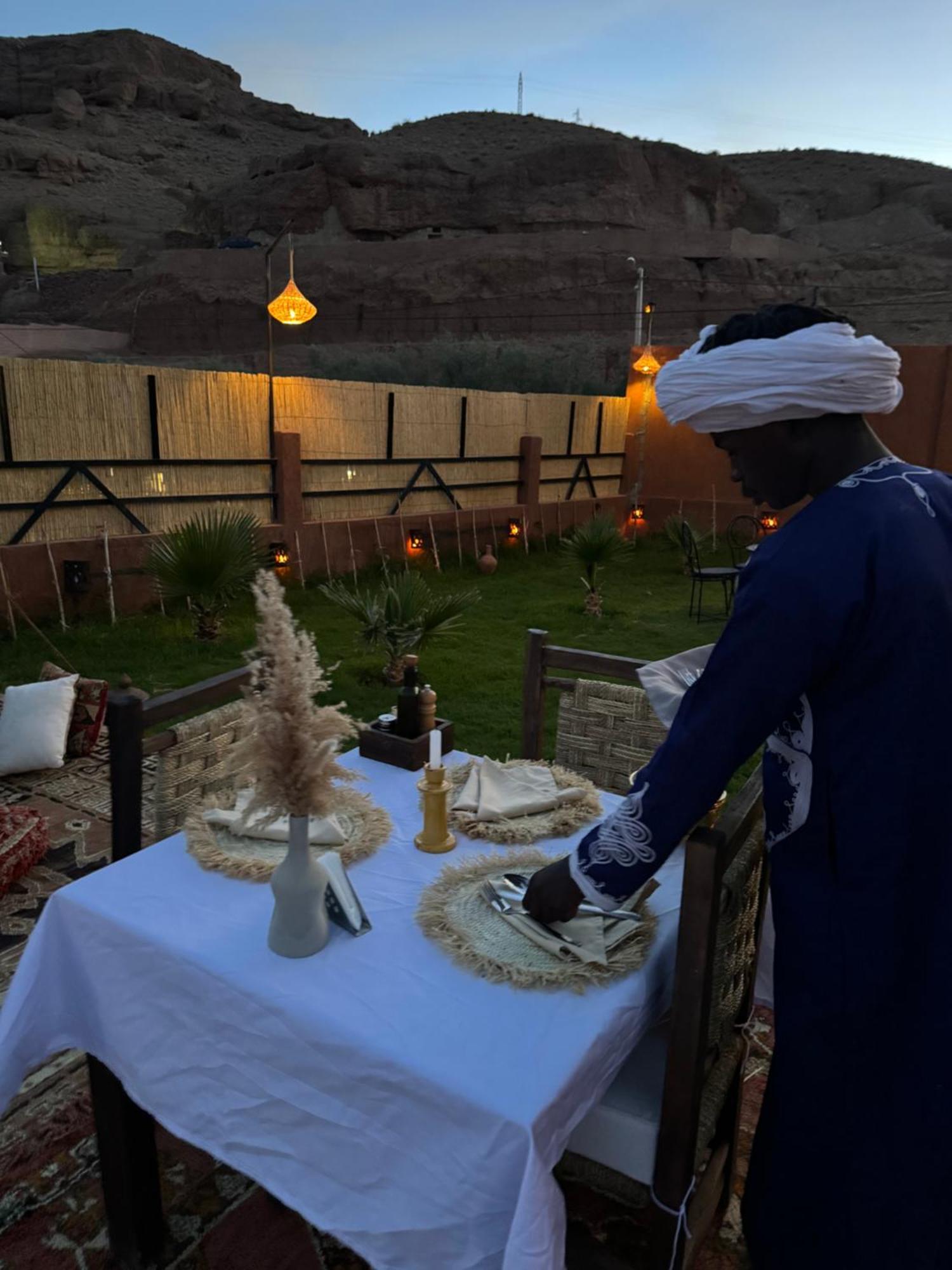 Riad Sahara Stars Dades Boumalne Dades Luaran gambar