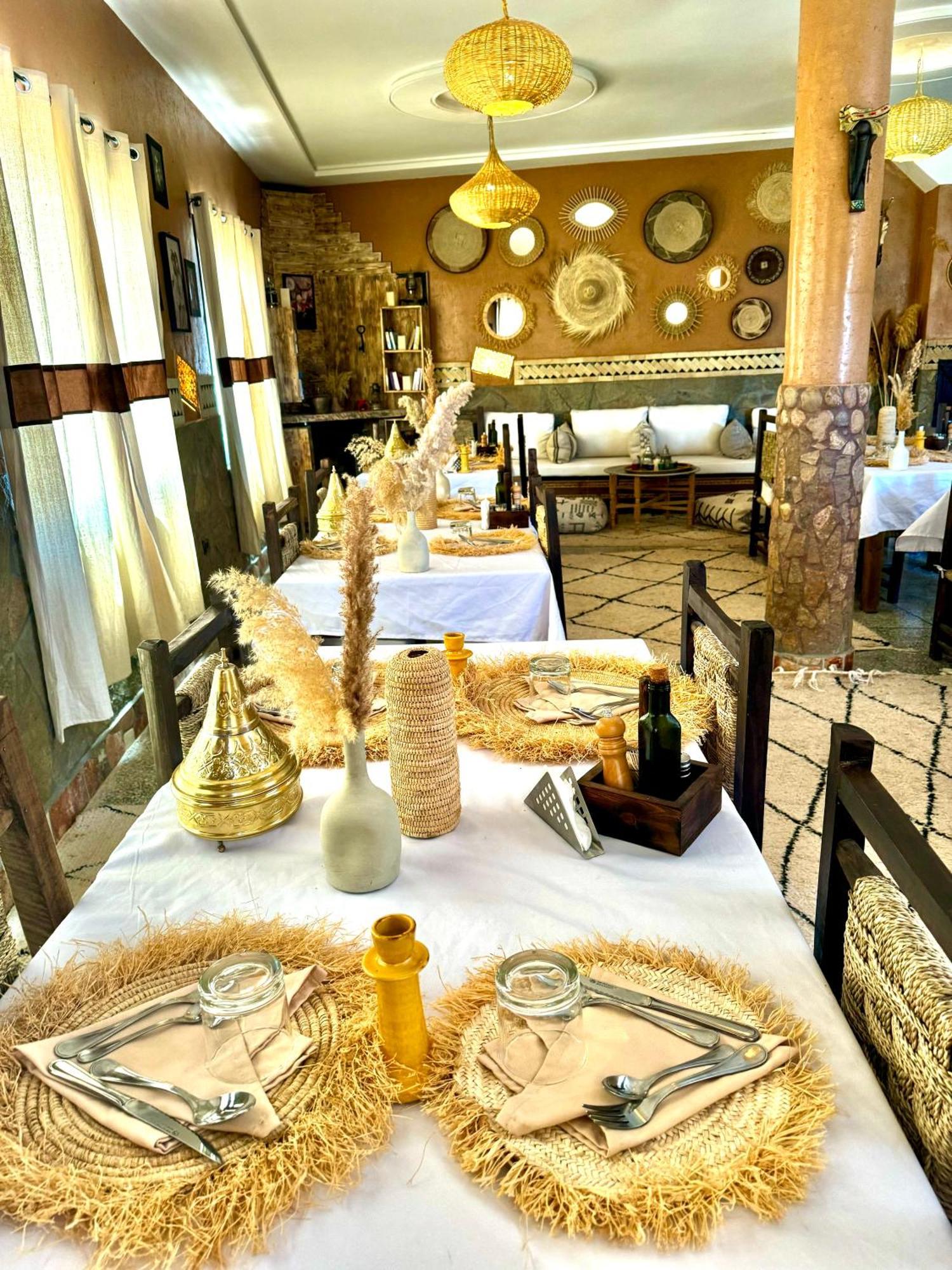 Riad Sahara Stars Dades Boumalne Dades Luaran gambar